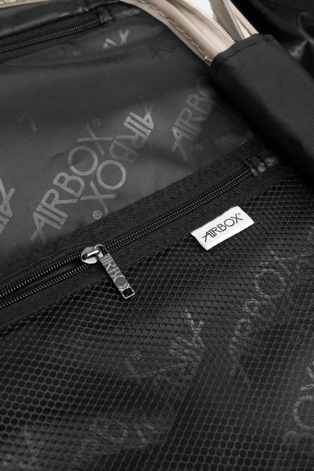 Airbox AZ18 Kabinväska 55cm - Grå