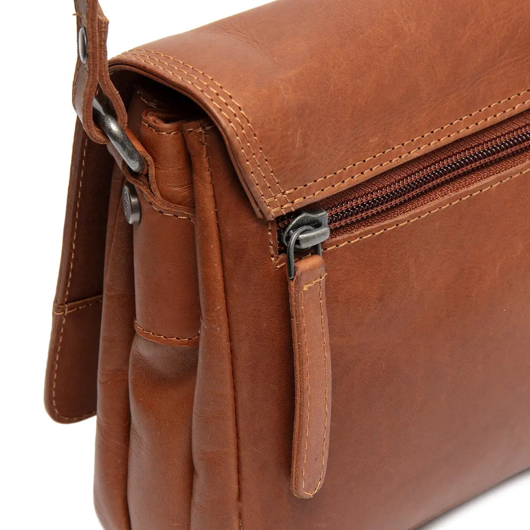 The Chesterfield Brand Forano Axelremsväska  - Cognac