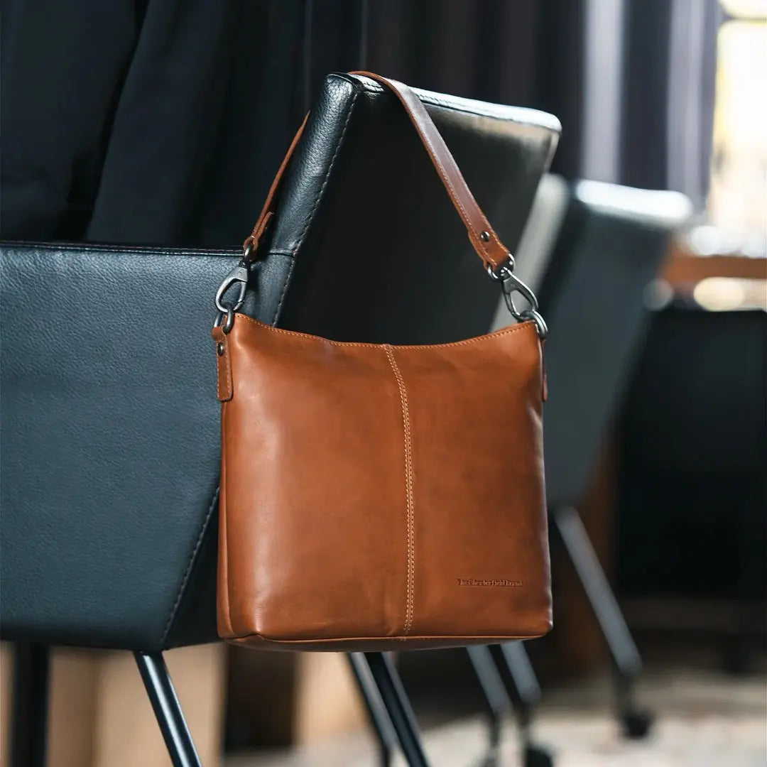The Chesterfield Brand JEN Axelväska  - Mörkbrun