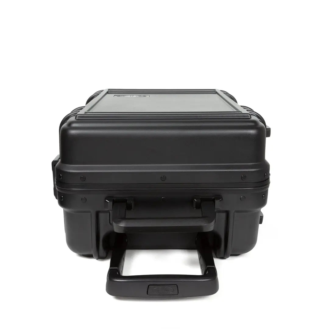 Eastpak Resist'r Case Kabinväska 55cm - Brushed Black