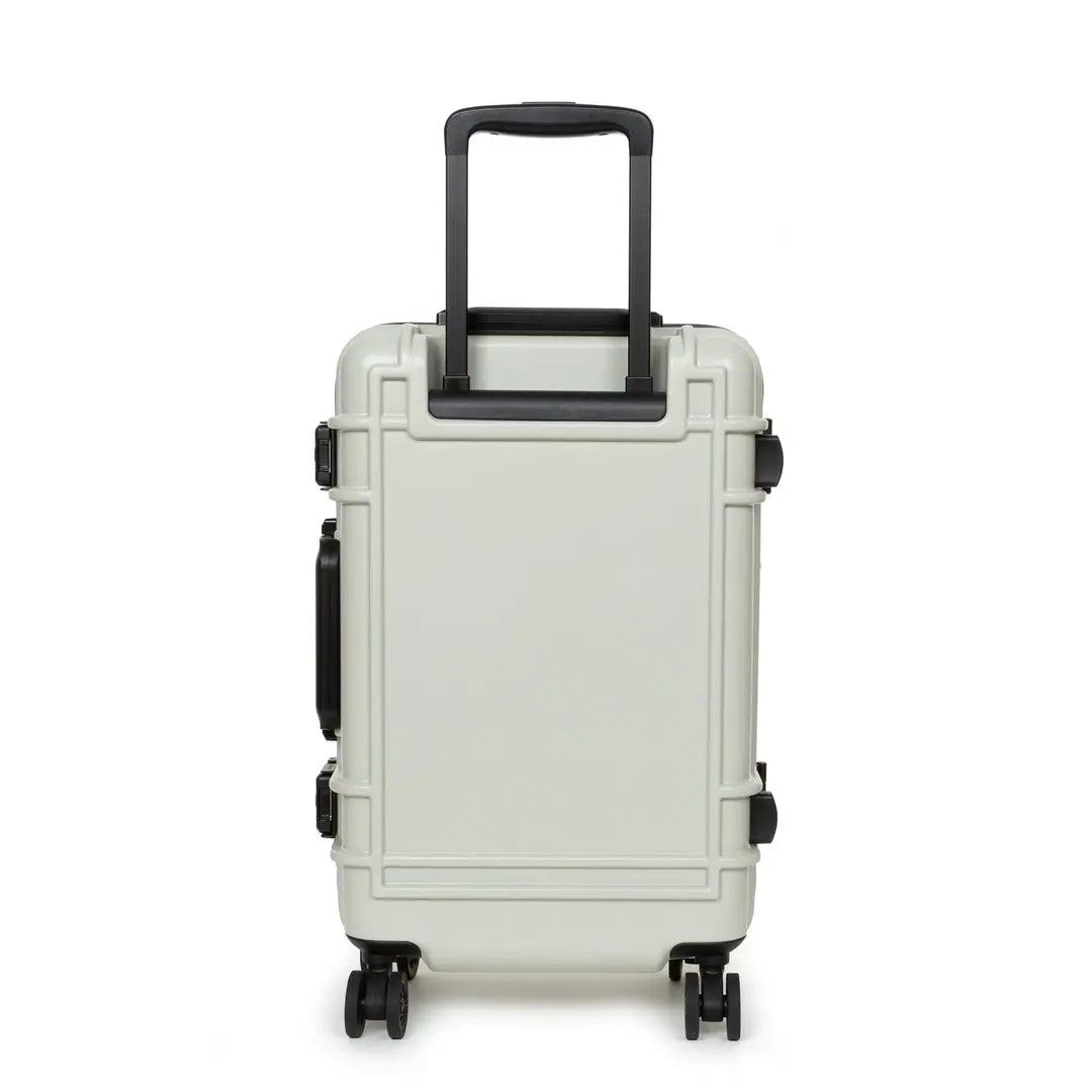Eastpak Resist'r Case Kabinväska 55cm - Brushed Black