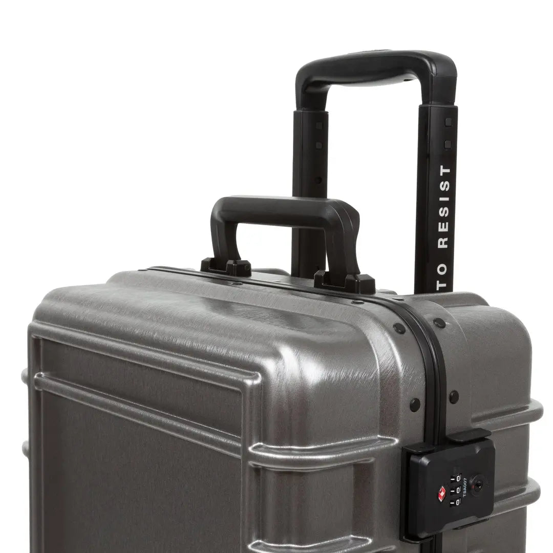 Eastpak Resist'r Case Kabinväska 55cm - Brushed Black