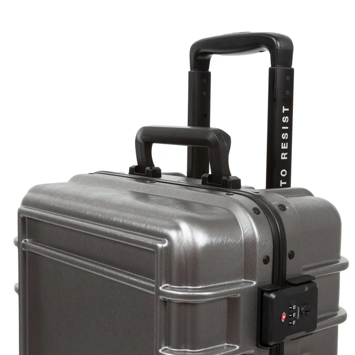 Eastpak Resist'r Case Kabinväska 55cm - Brushed Black