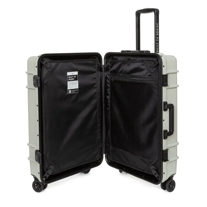 Eastpak Resist'r Case Kabinväska 55cm - Brushed Black