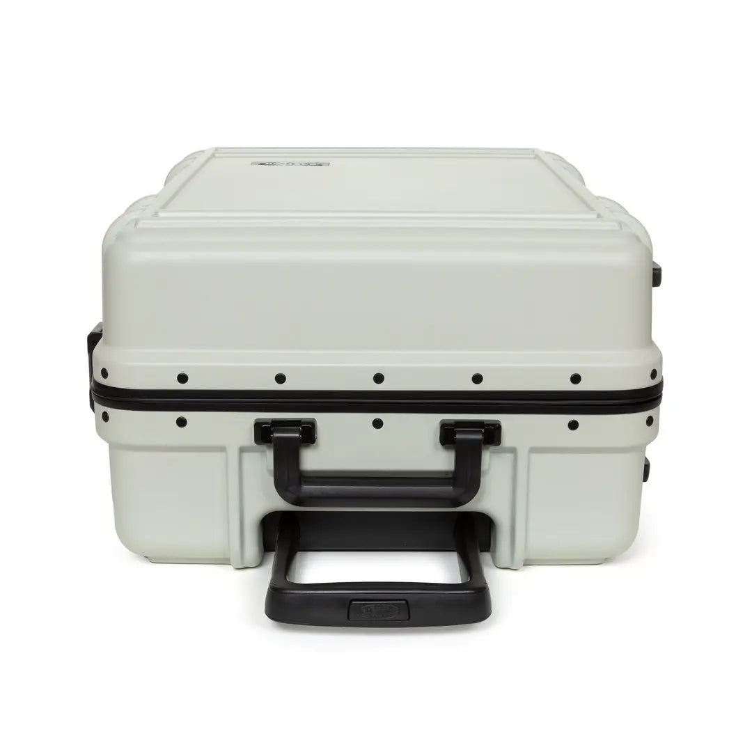 Eastpak Resist'r Case Kabinväska 55cm - Brushed Black