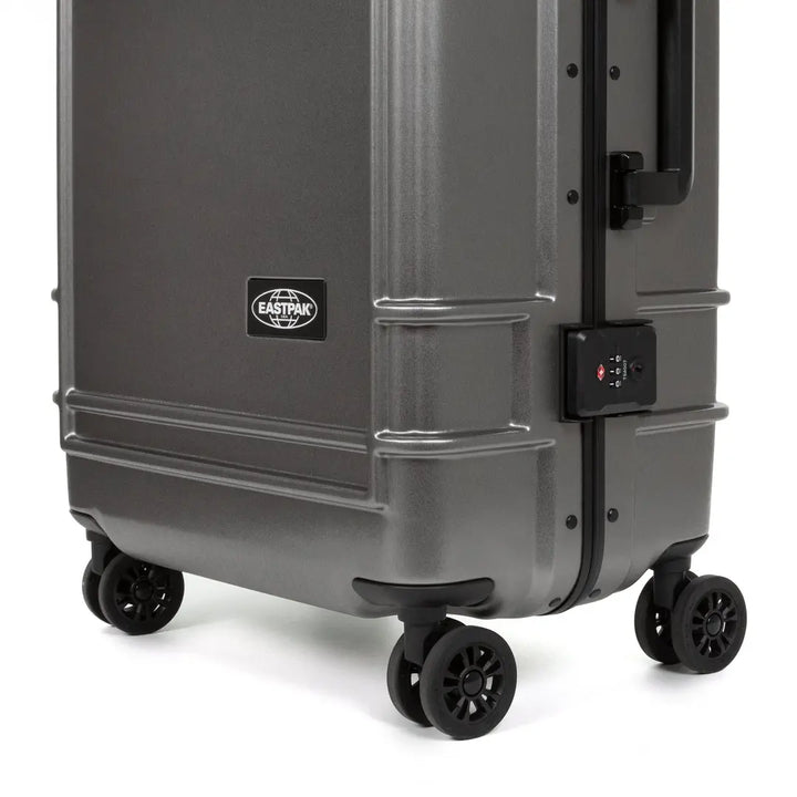 Eastpak Resist'r Case Kabinväska 55cm - Brushed Black