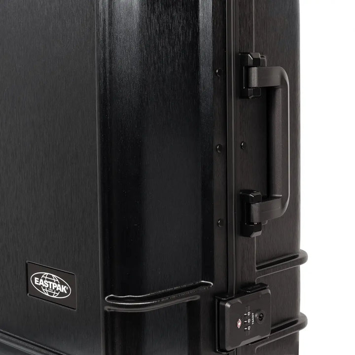 Eastpak Resist'r Case Kabinväska 55cm - Brushed Black