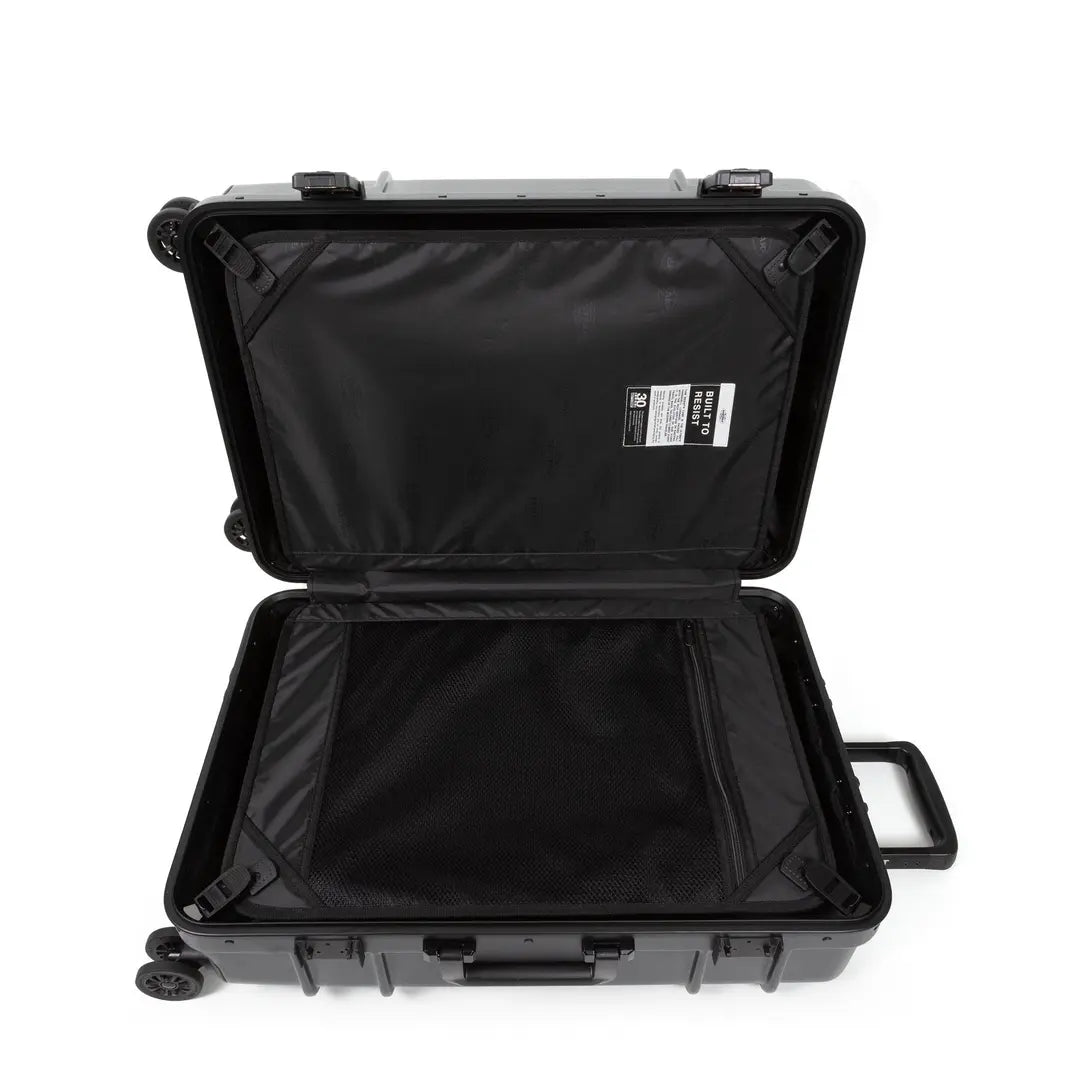 Eastpak Resist'r Case Kabinväska 55cm - Brushed Black