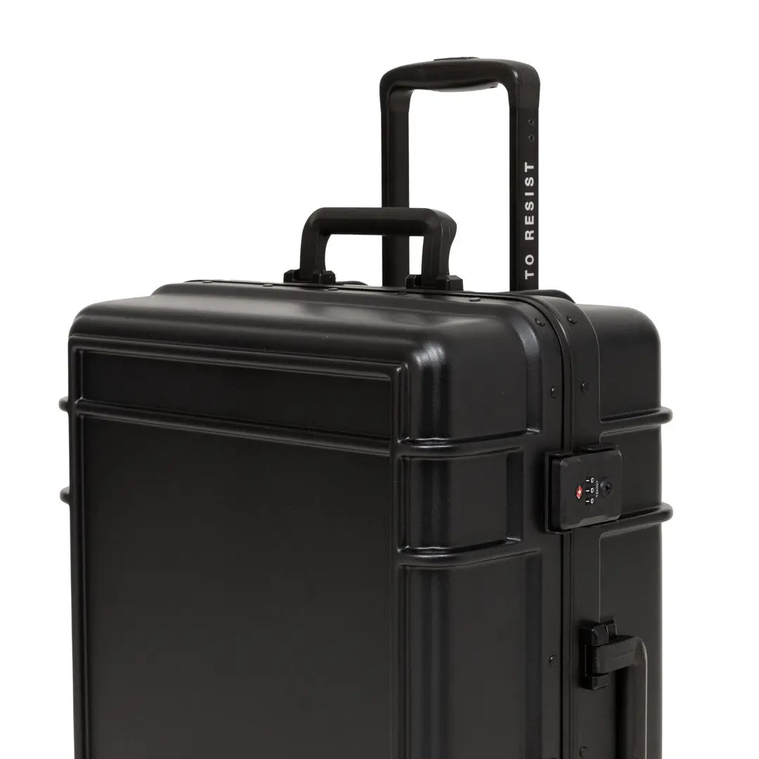 Eastpak Resist'r Case Kabinväska 55cm - Brushed Black