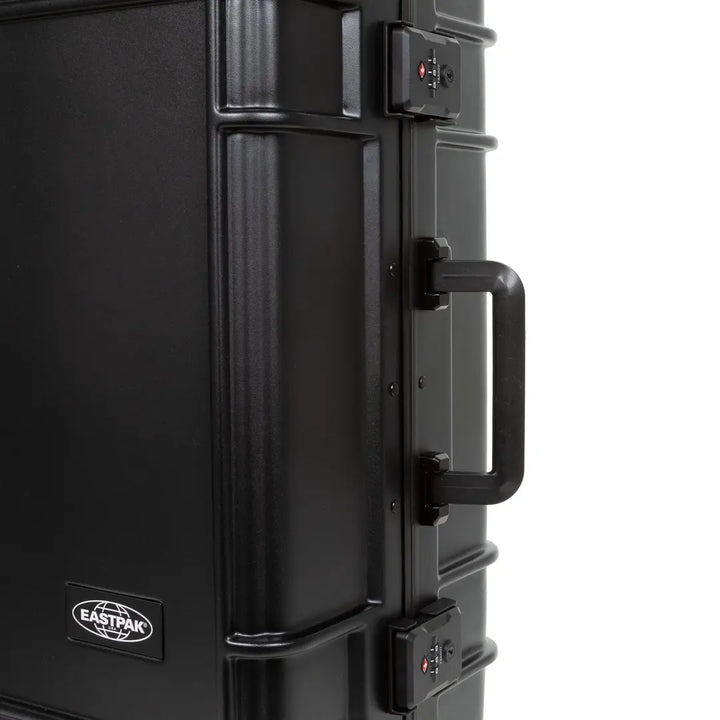 Eastpak Resist'r Case Kabinväska 55cm - Brushed Black