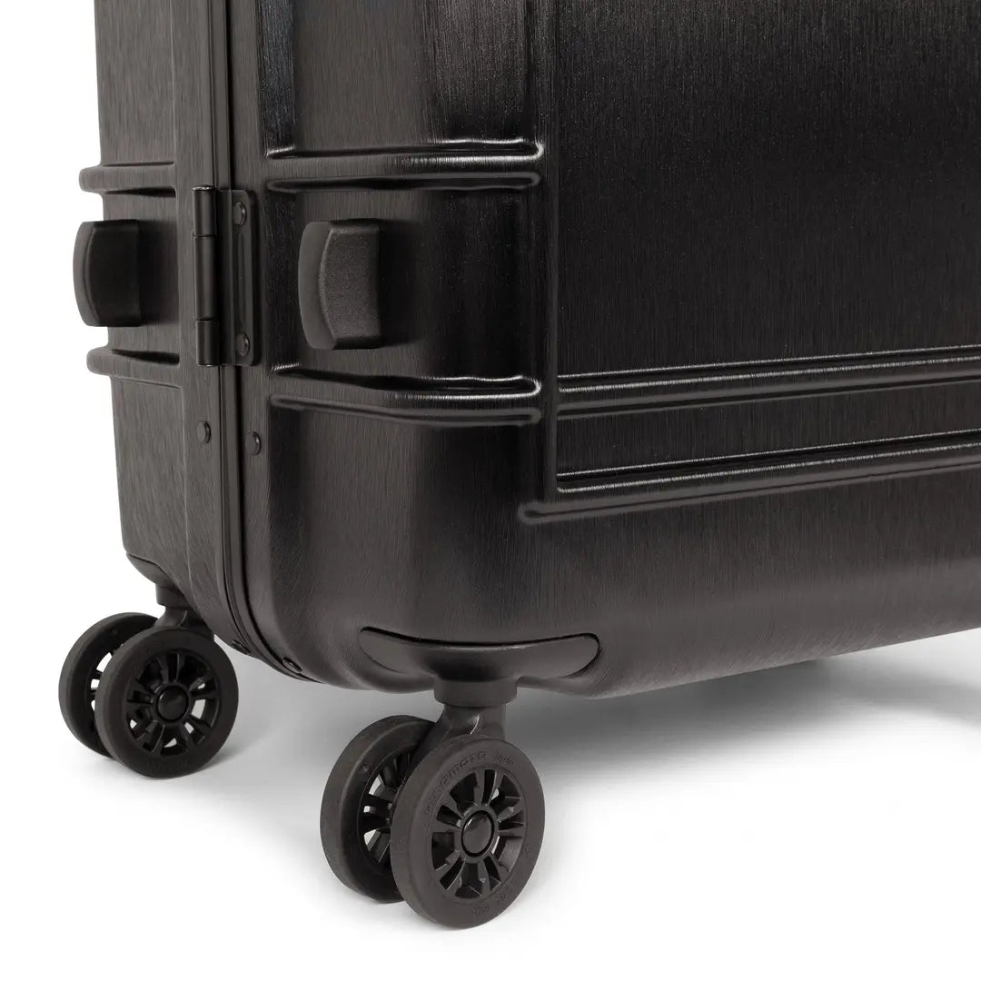 Eastpak Resist'r Case Kabinväska 55cm - Brushed Black