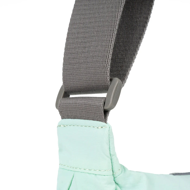 Roka London Farringdon Crossbodyväska - Ice