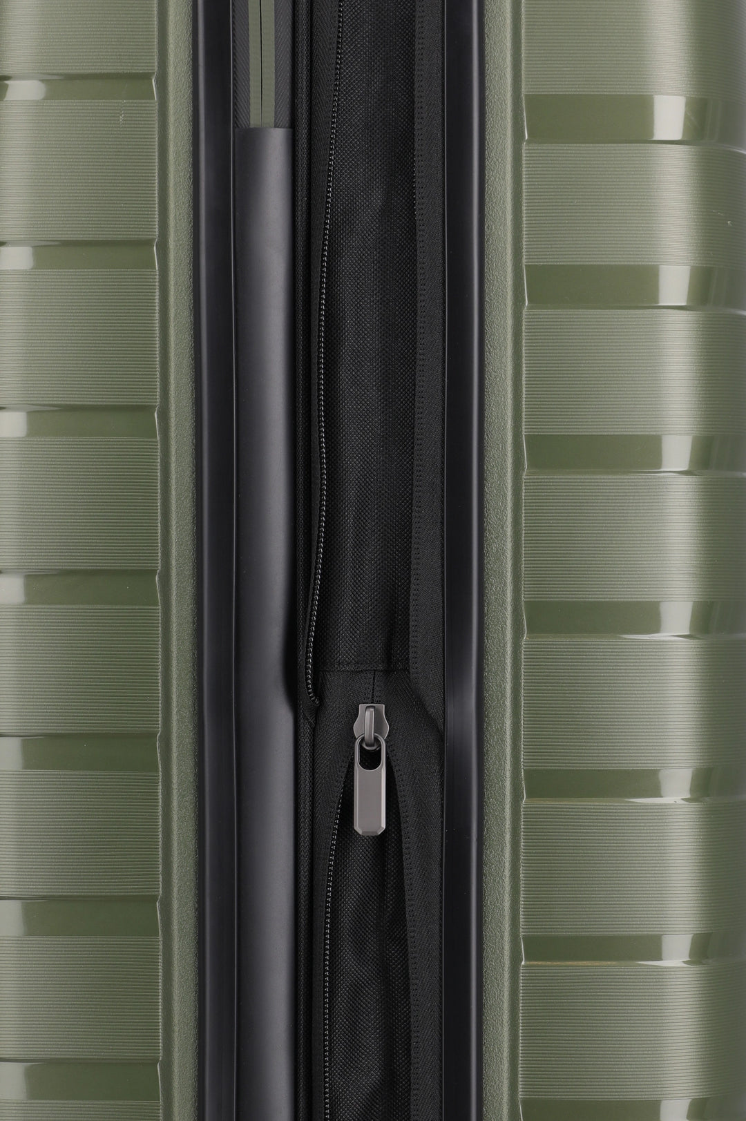 Travelite Air Base Mellanstor Resväska 67cm - Antracit